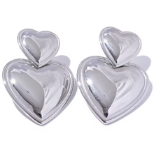Cargar imagen en el visor de la galería, Aretes Corazon Duo