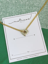 Cargar imagen en el visor de la galería, Collar Corazón Cubano